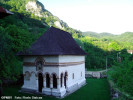 schitul-44-izvoare.jpg